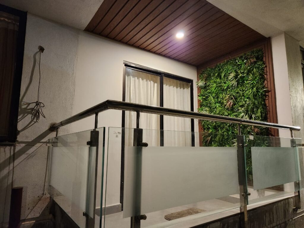 Gallery 18